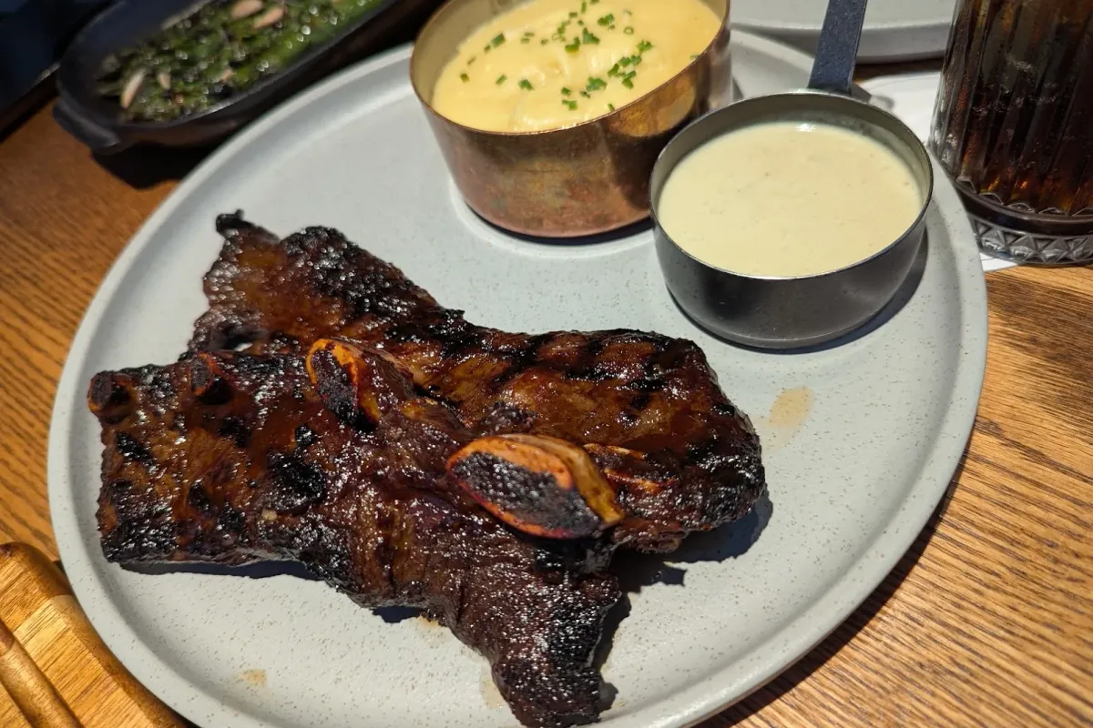 Hunter & Barrel Emirates Hills thumbnail 5