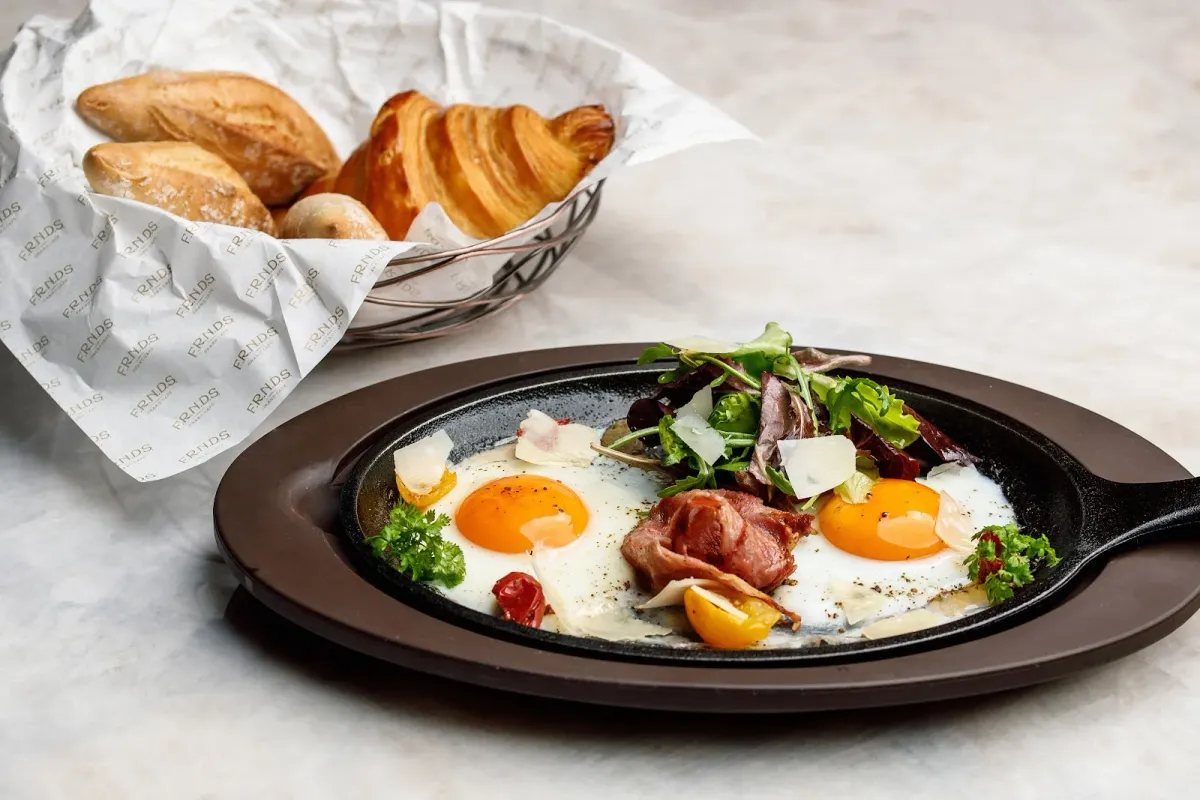 FRNDS Restaurant thumbnail 2