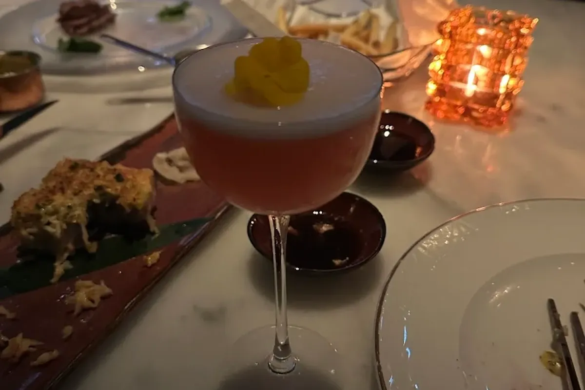 FRNDS Restaurant thumbnail 9