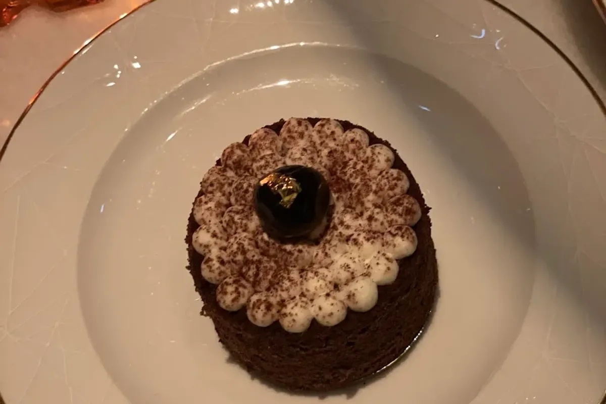 FRNDS Restaurant thumbnail 10