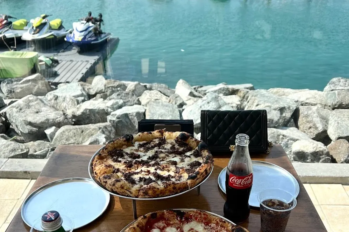 Blu Pizzeria Jumeirah thumbnail 2