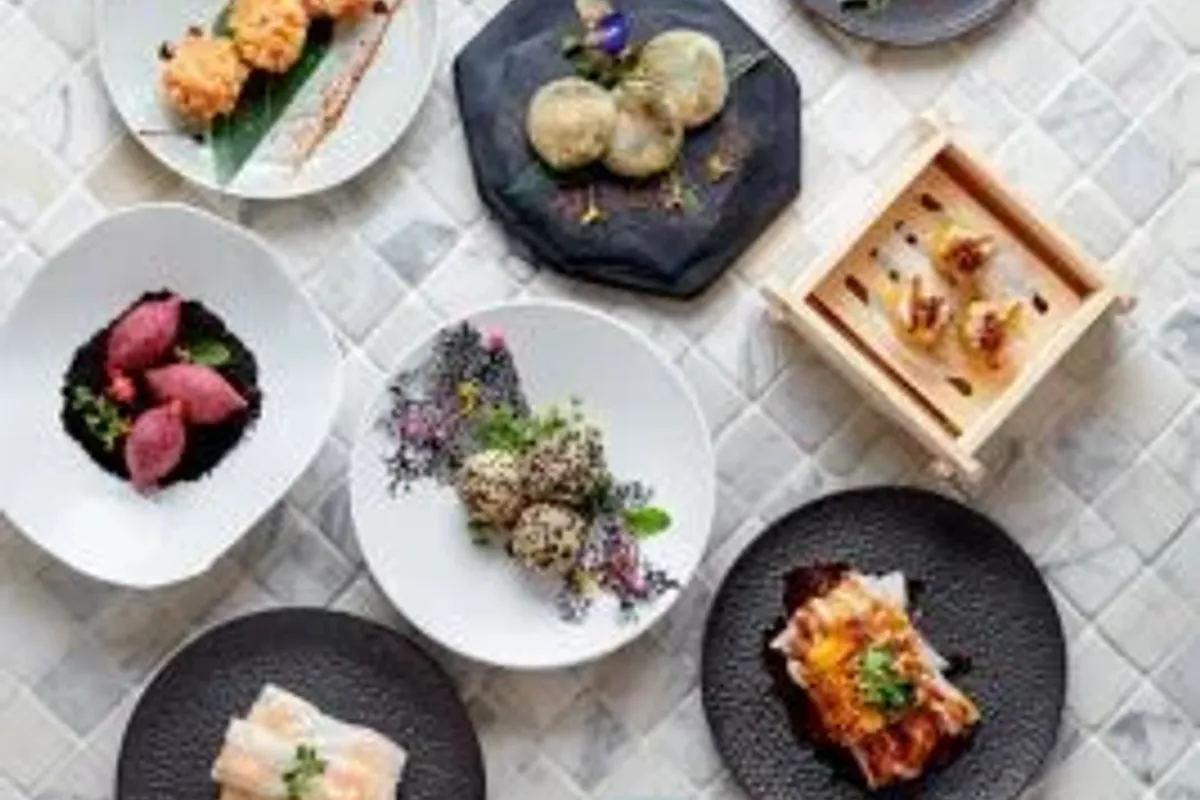 Yi by Jereme Leung thumbnail 2