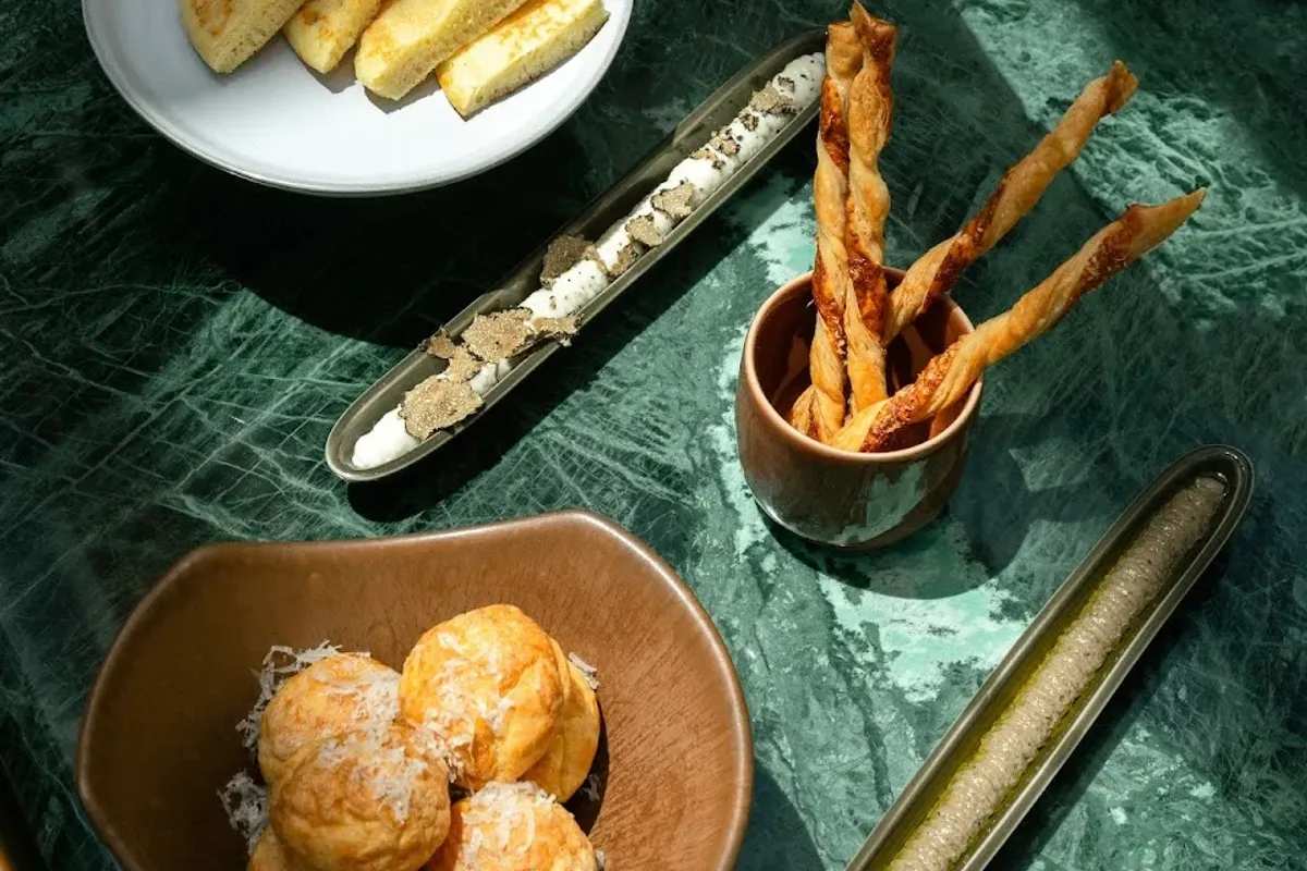 Eugène Eugène thumbnail 3