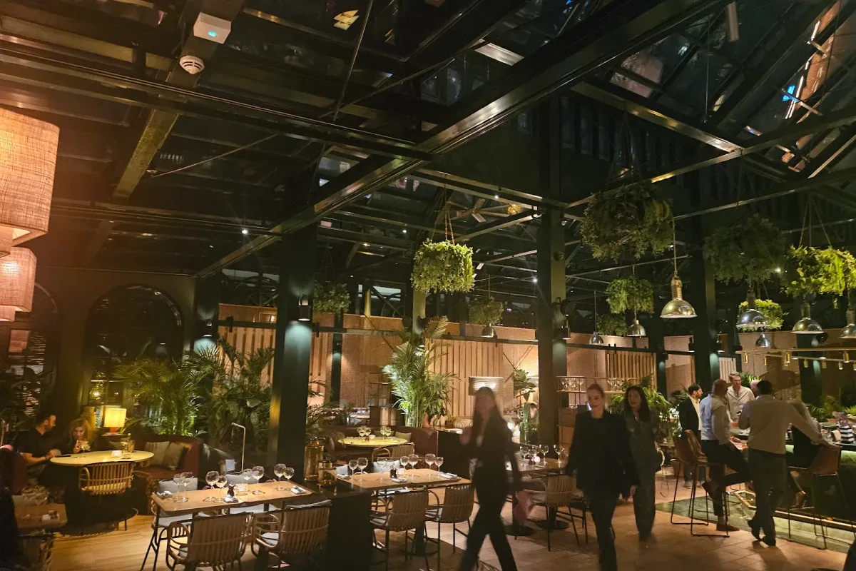 Eugène Eugène thumbnail 8