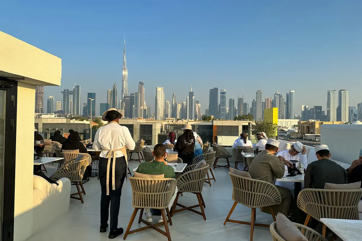 Lune Lounge thumbnail 3