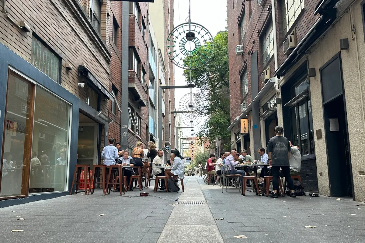 Room Ten thumbnail 4